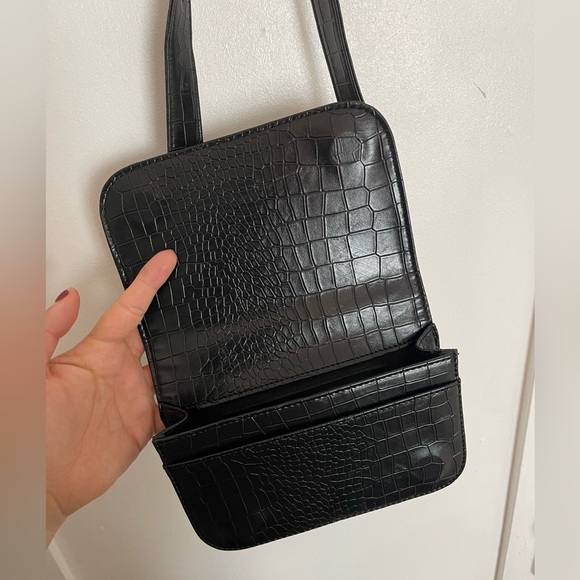 Black snake print crossbody bag - Picture 2 of 3